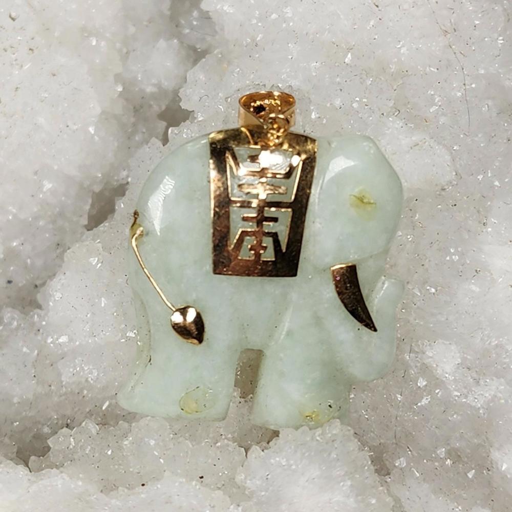 14k Gold Jade Elephant Pendant
